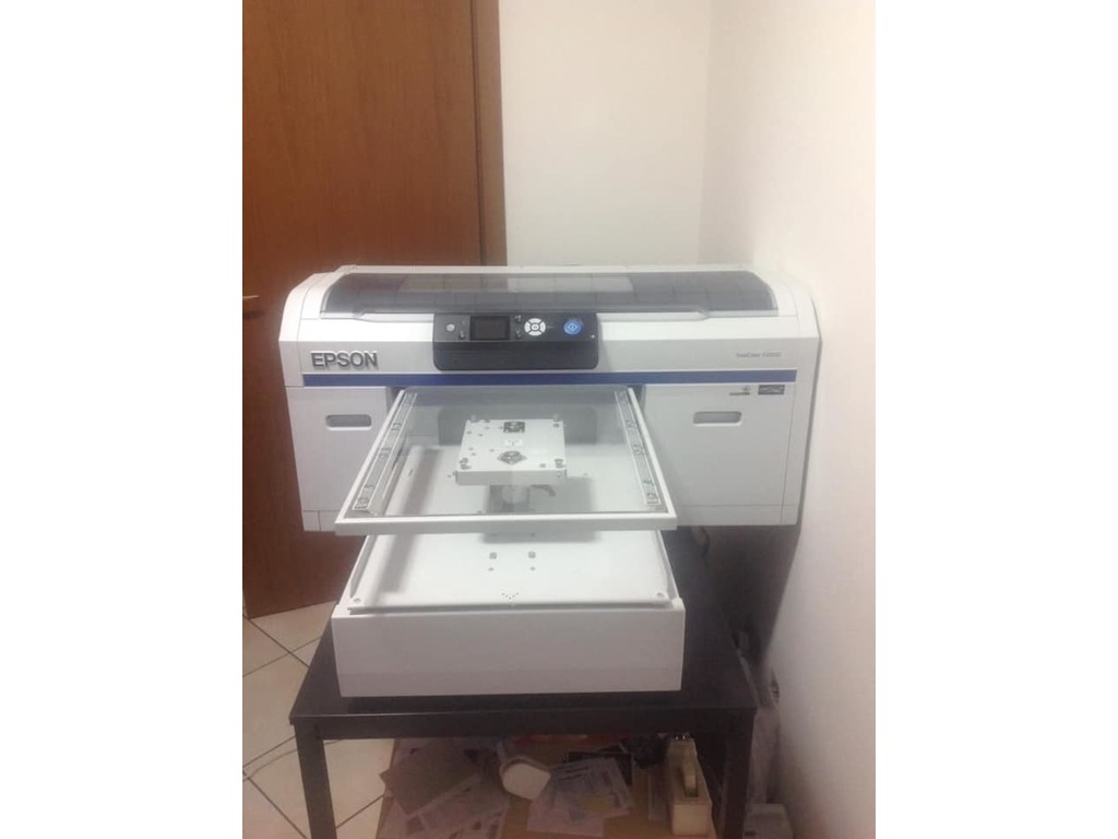 vendo stampante digitale per magliette epson f2000 in vendita - foto 1