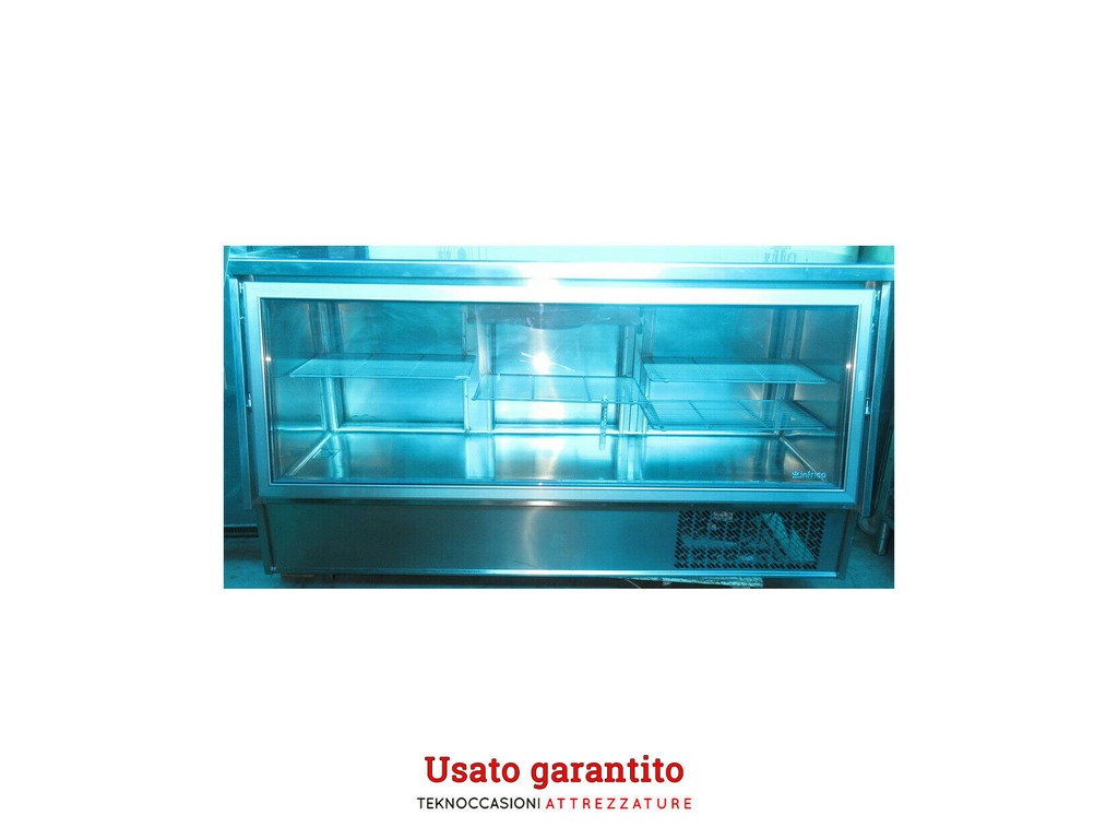 Vetrina refrigerata Infrico con carico frontale e posteriore in vendita - foto 1