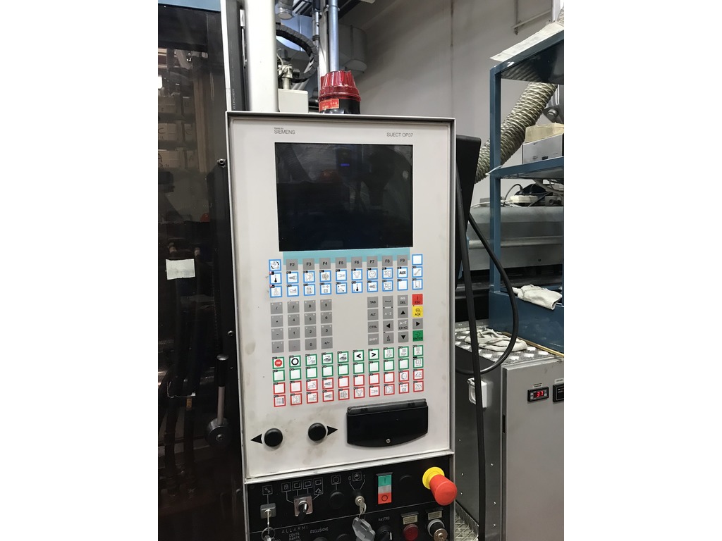 Pressa per iniezione - BMB Code In 7165 in vendita - foto 3