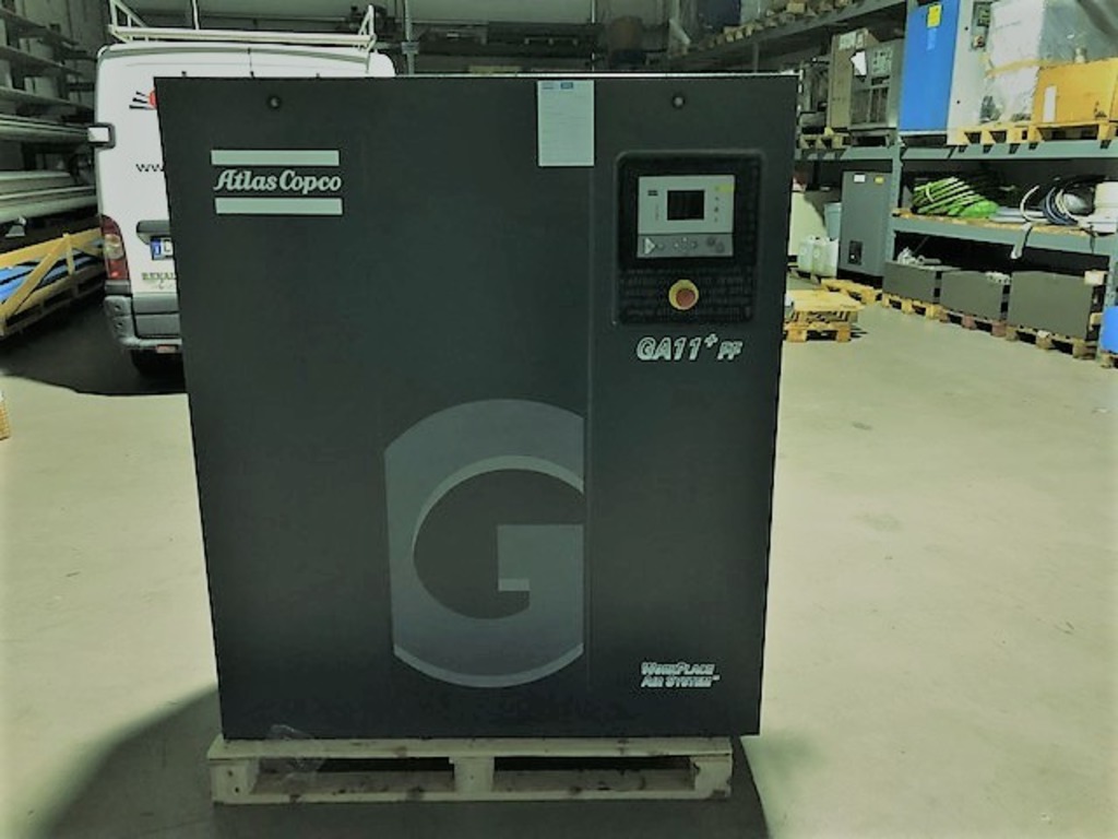N. 2 Compressori a vite usato Atlas Copco 11 kw - 15 hp in vendita - foto 1