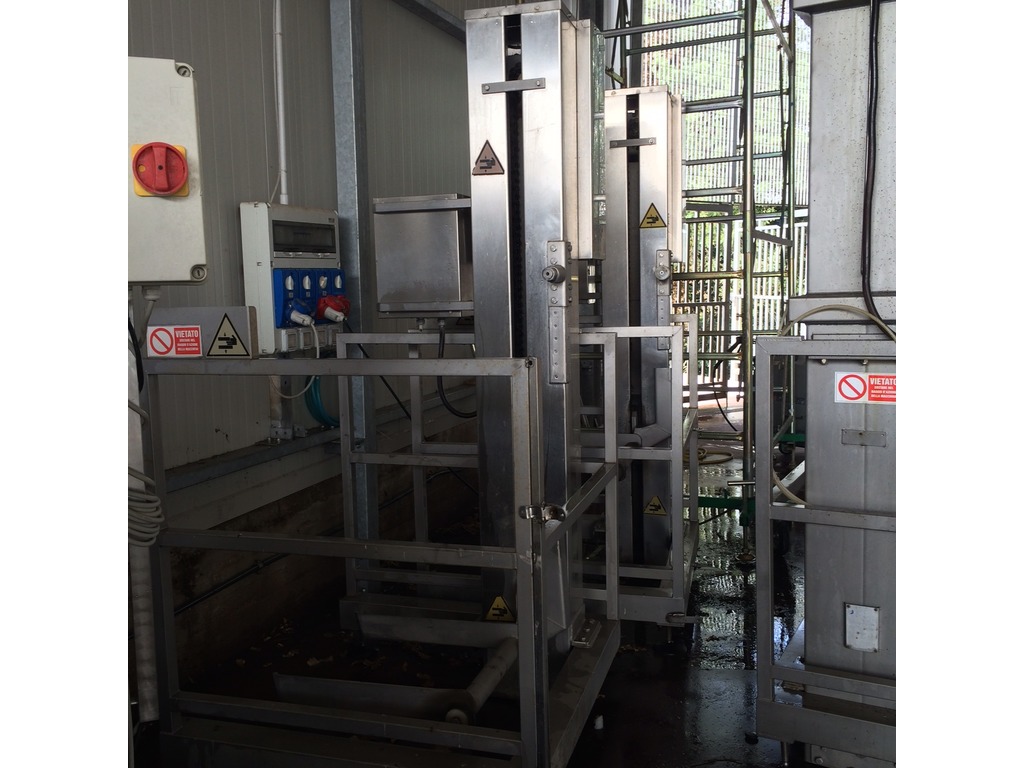 CARICATORE AUTOMATICO PER LINEA PRODUZIONE PIZZA CHEESE ecc.. in vendita - foto 1