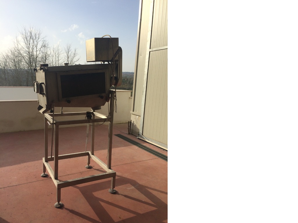 Lavorazione latte e formaggi in vendita