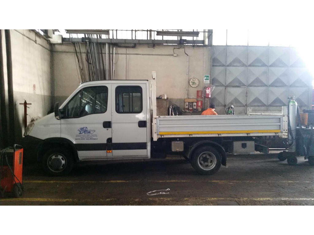 IVECO DAILY CABINATO CON CASSONE RIBALTABILE in vendita - foto 1