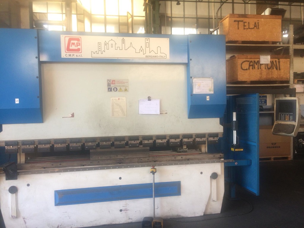 Pressa piegatrice CMP 3000x160 Ton in vendita - foto 1