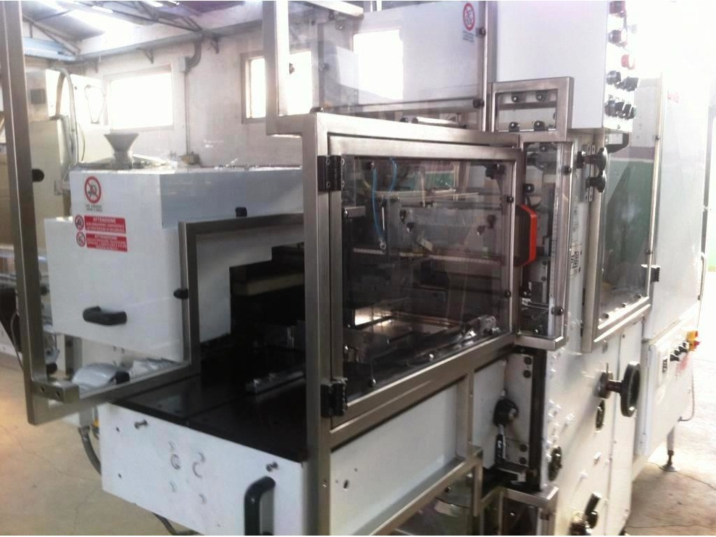 FARDELLATRICE CON TUNNEL DI TERMORETRAZIONE BFB MOD. 3707 / MOD. T32N (COD. MF-PK-FAR-12) in vendita - foto 6