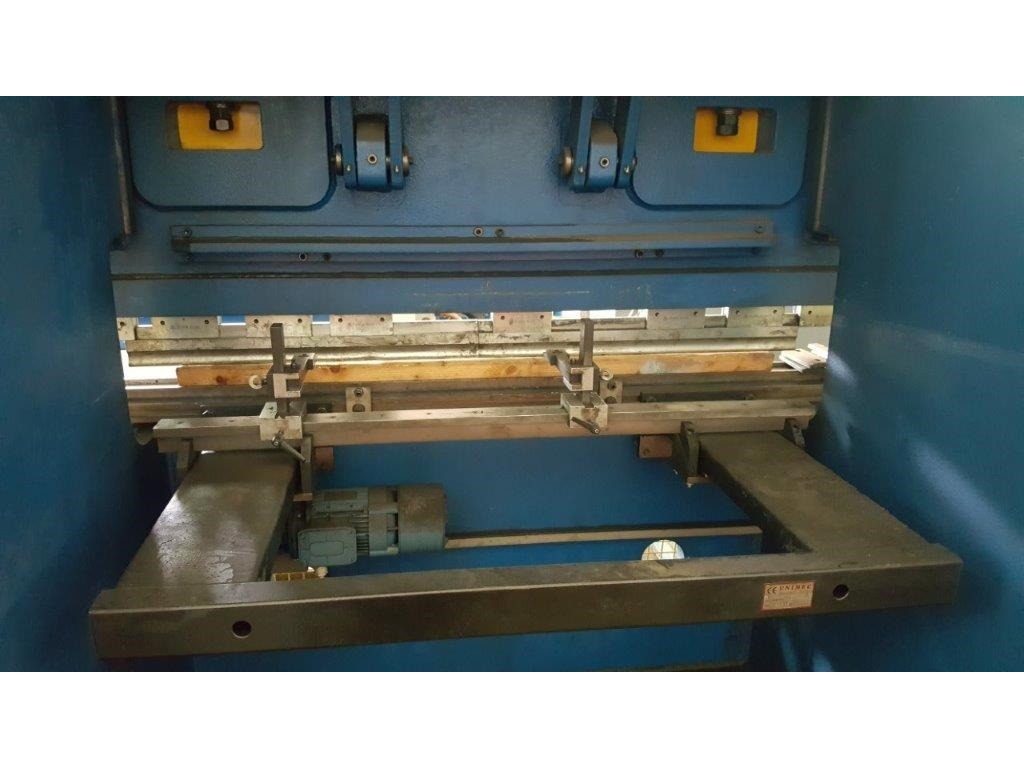 Pressa piegatrice MANDELLI 2000x130 Ton in vendita - foto 1
