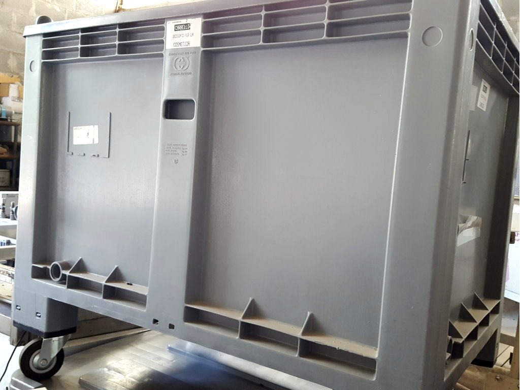 CONTENITORI IN PLASTICA (COD. IND-PR-VAS-4) in vendita - foto 1