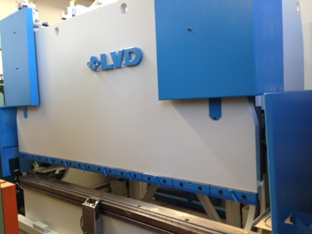 PRESSA PIEGATRICE LVD 2500 x 80 TON in vendita - foto 2