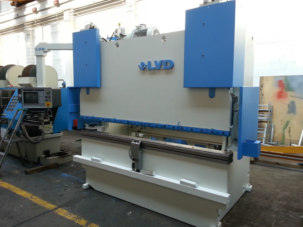 PRESSA PIEGATRICE LVD 2500 x 80 TON in vendita - foto 4
