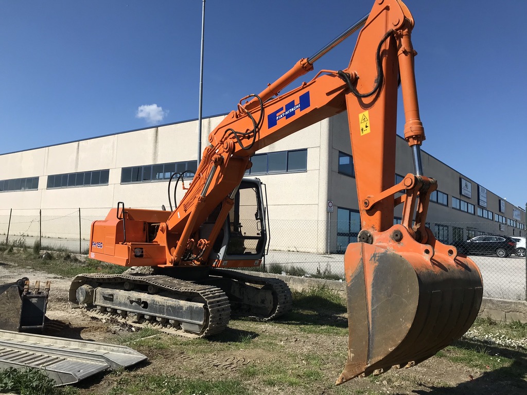 Escavatori Usato Vendita in Marche - Annunci Industriali