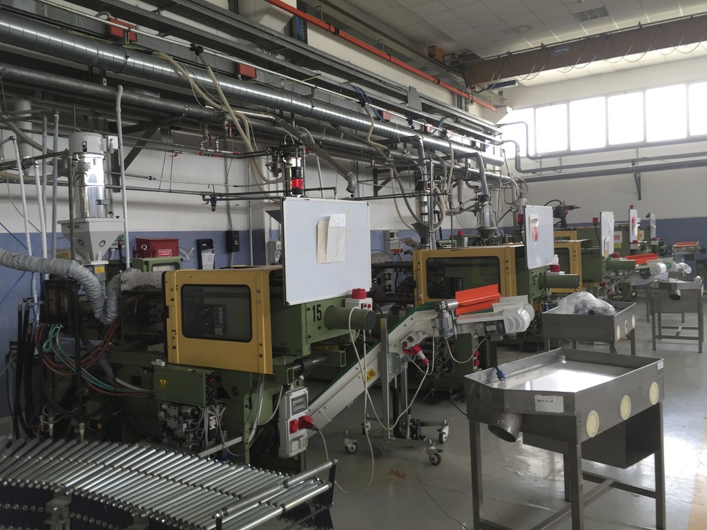 Presse a iniezione per plastica in vendita