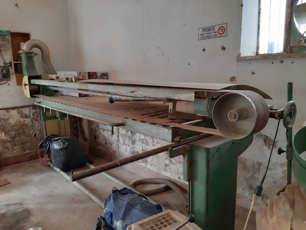 Vendo Attrezzature falegnameria x cessata attività in vendita - foto 2