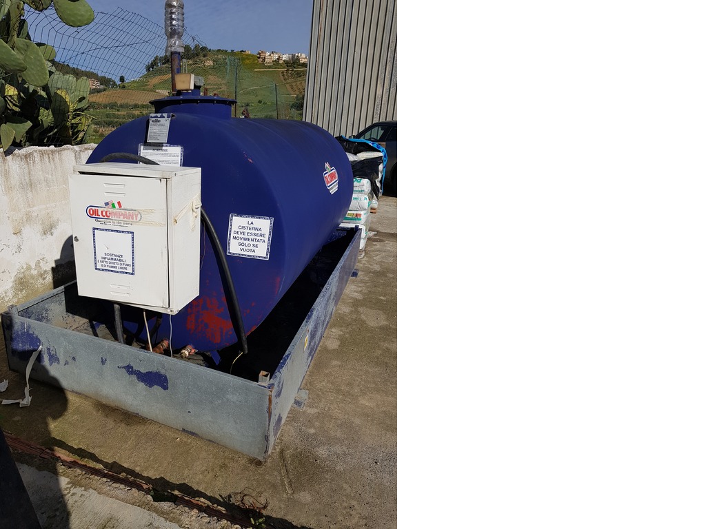 SERBATOIO CARBURANTE CON EROGATORE in vendita - foto 1