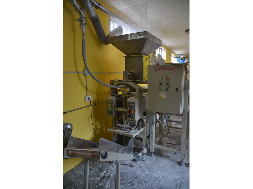 Insaccatrice per gessi e polveri in vendita - foto 1