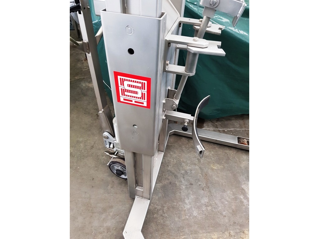 TRANSPALLET PER SOLLEVAMENTO/RIBALTAMENTO FUSTINI SCHNEIDER ROBUSTO FL 350 (MF-PK-CARR-22) in vendita - foto 4