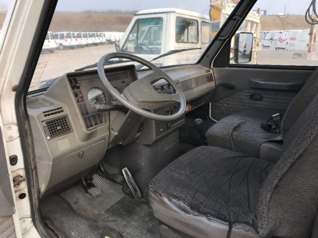 IVECO DAILY 35.8 TELAIO PASSO 3310 in vendita - foto 3