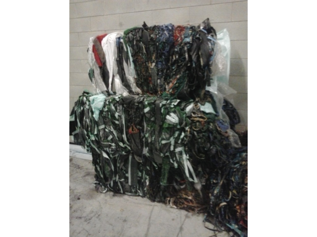 Riciclaggio plastica in vendita