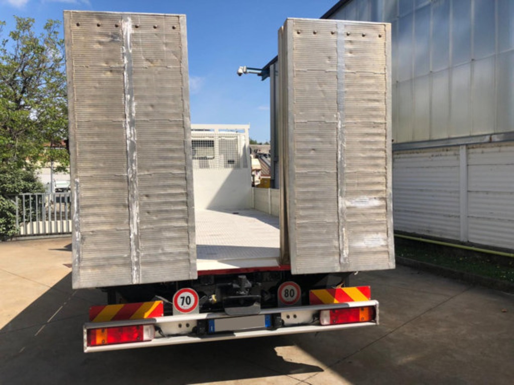 CAMION SCANIA 380 in vendita - foto 4