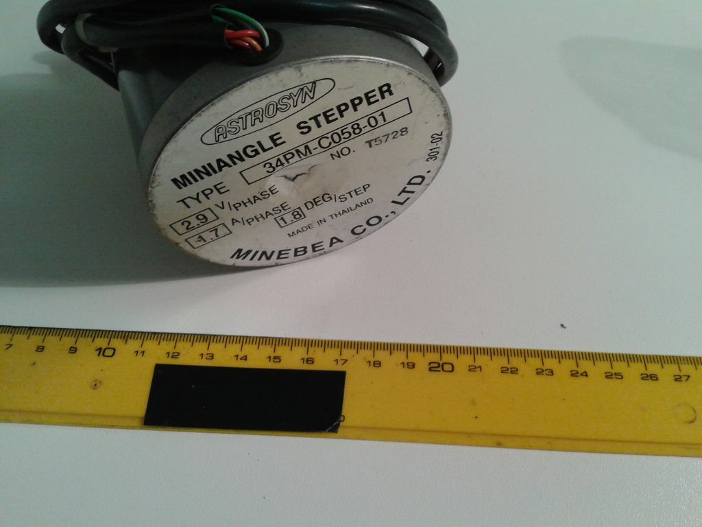 Motore passo-passo Astrosyn Minebea tipo 34PM-C058-01 USATO 2.9V/ph 1.7A/ph in vendita - foto 3