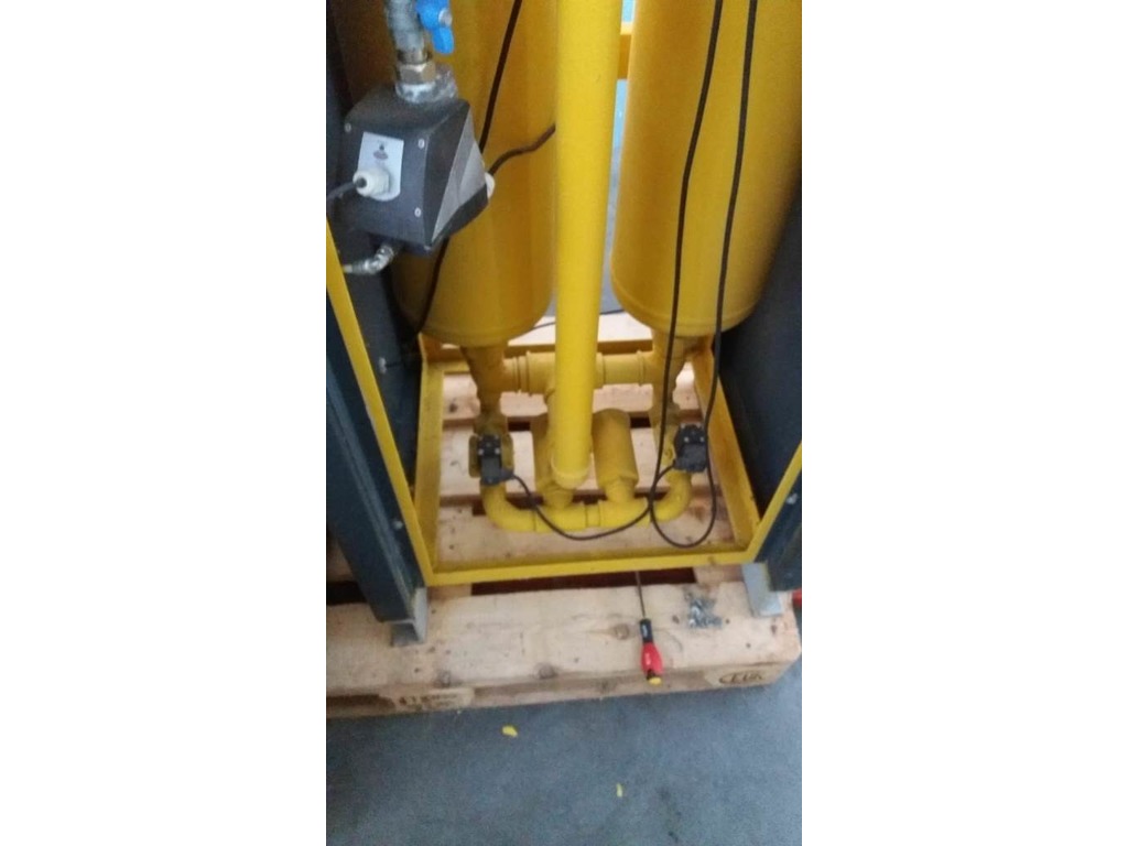COMPRESSORE A VITE KAESER KOMPRESSOREN MOD. CD 48 (COD. IND-PR-COMPRE-11) in vendita - foto 5