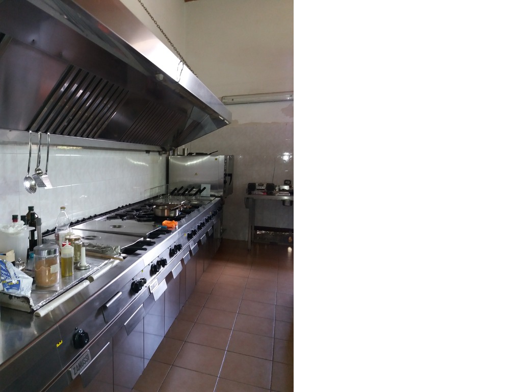 vendo attrezzature per cucina ristorante Zanussi in vendita - foto 1