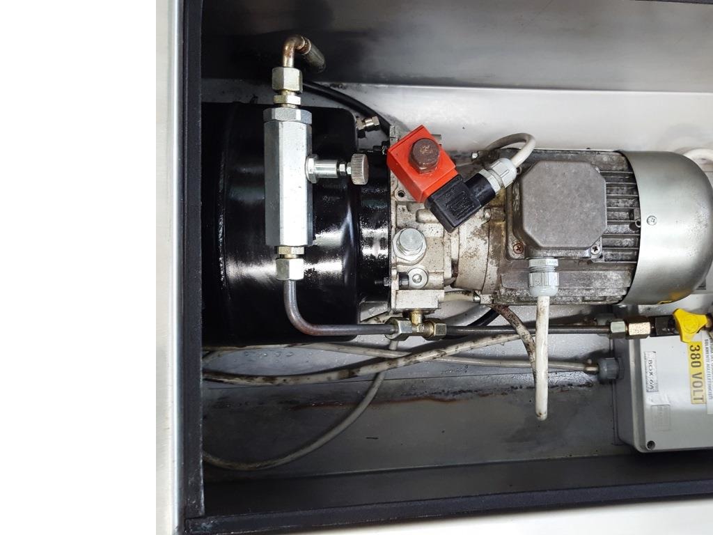 ELEVATORE IDRAULICO PER FUSTI A COLONNA ROTANTE COSMEC MOD. GIRAFFA 5 RPMS (COD. MF-PR-ELE-15) in vendita - foto 8