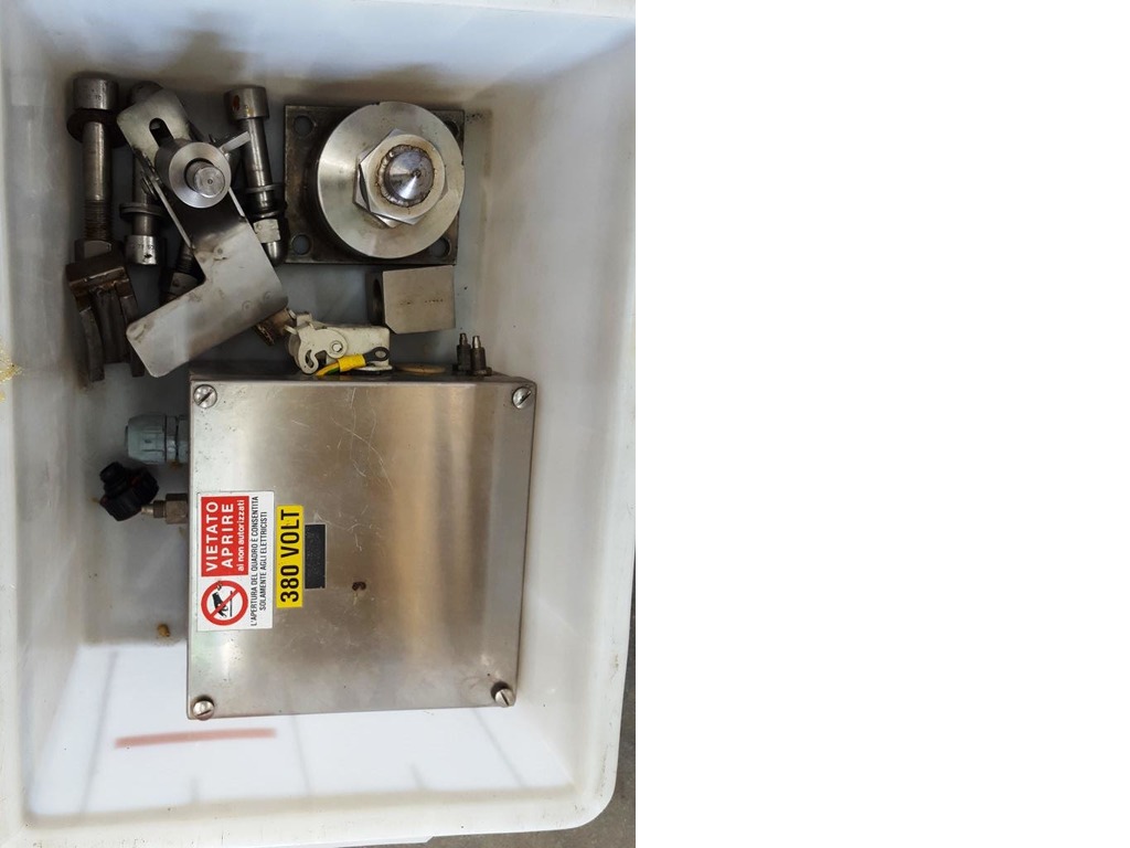 ELEVATORE IDRAULICO PER FUSTI A COLONNA ROTANTE COSMEC MOD. GIRAFFA 5 RPMS (COD. MF-PR-ELE-15) in vendita - foto 9
