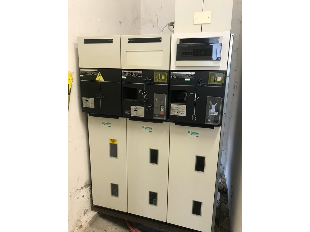 Unità modulari - quadro di distribuzione 24KV- Schneider in vendita - foto 1