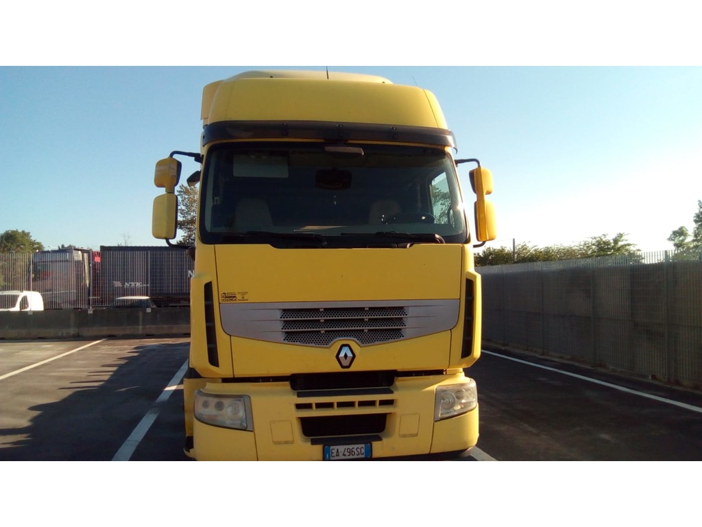 Autocarri in vendita