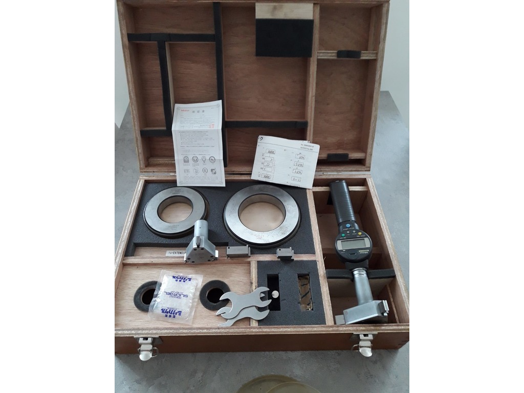 Micrometro da interno digitale  mitutoyo diametro 50 /100 in vendita - foto 1