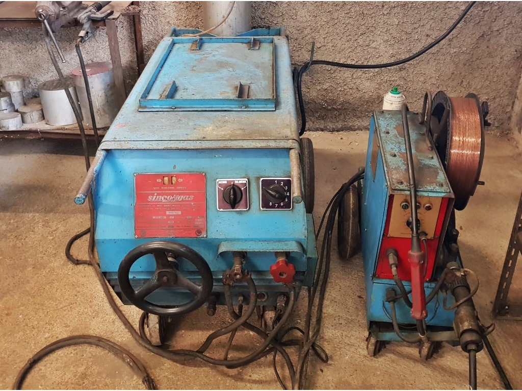Saldatrice ad arco semiautomatica a filo continuo tipo 464-EG in vendita - foto 1