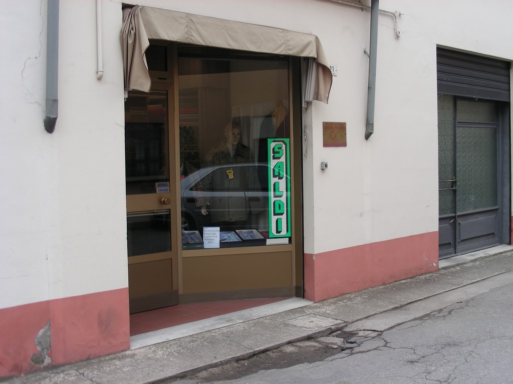 Immobili commerciali in vendita