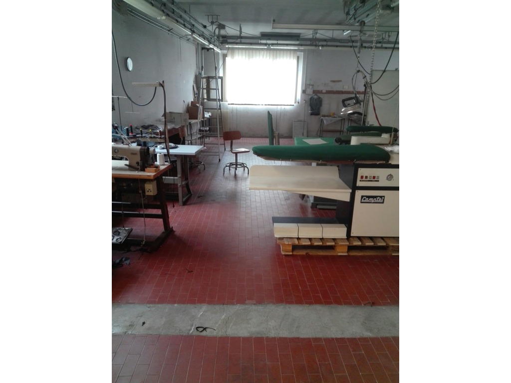 ex laboratorio sartoriale con annesso  negizio in vendita - foto 4