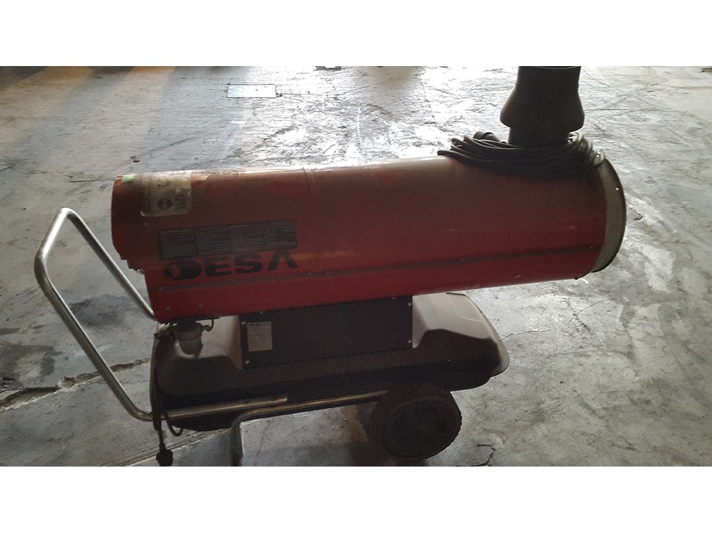 Cannone generatore aria calda a gasolio DESA in vendita - foto 3