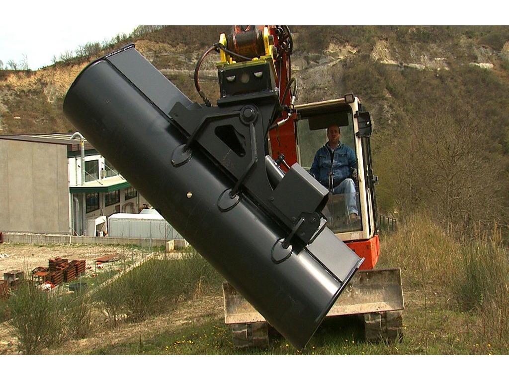 BENNA PULIZIA FOSSI ORIENTABILE 1200 MM in vendita - foto 2