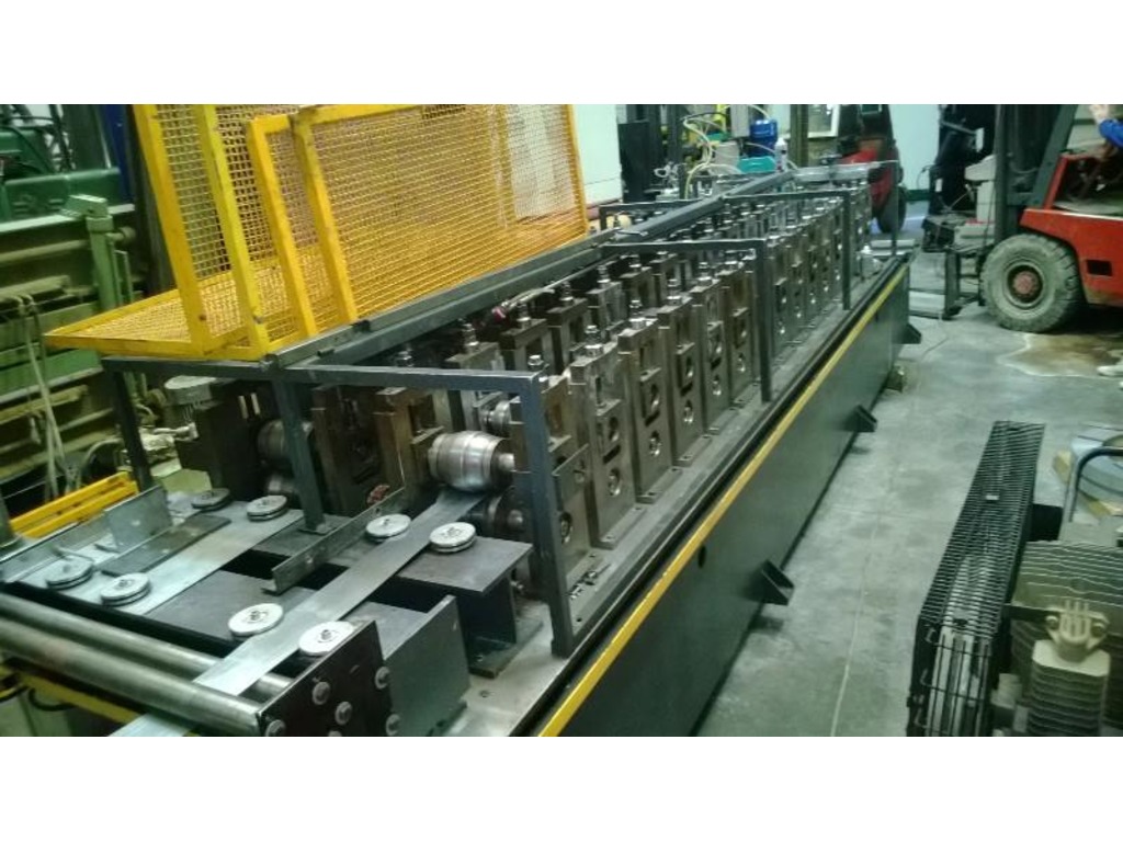 Profilatrice flange semplici in vendita - foto 1