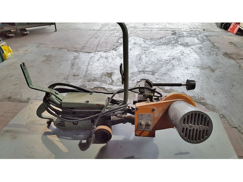 Saldatore per linoleum usato in vendita - foto 3