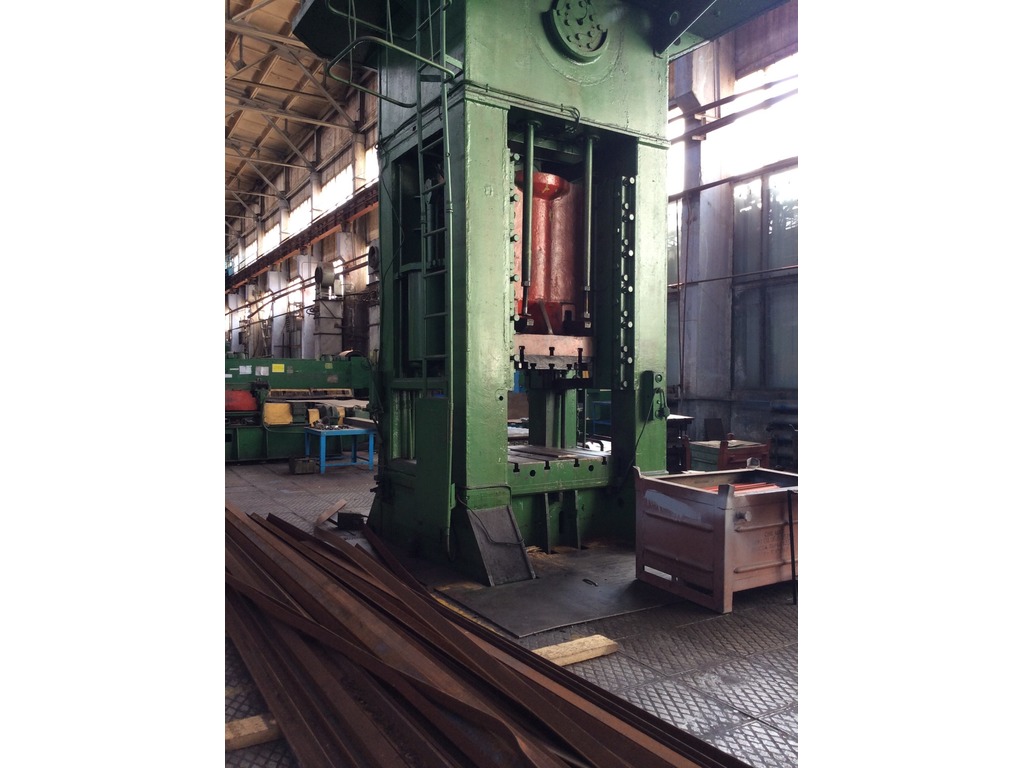 Pressa VORONEZH K2538 630 t in vendita - foto 2