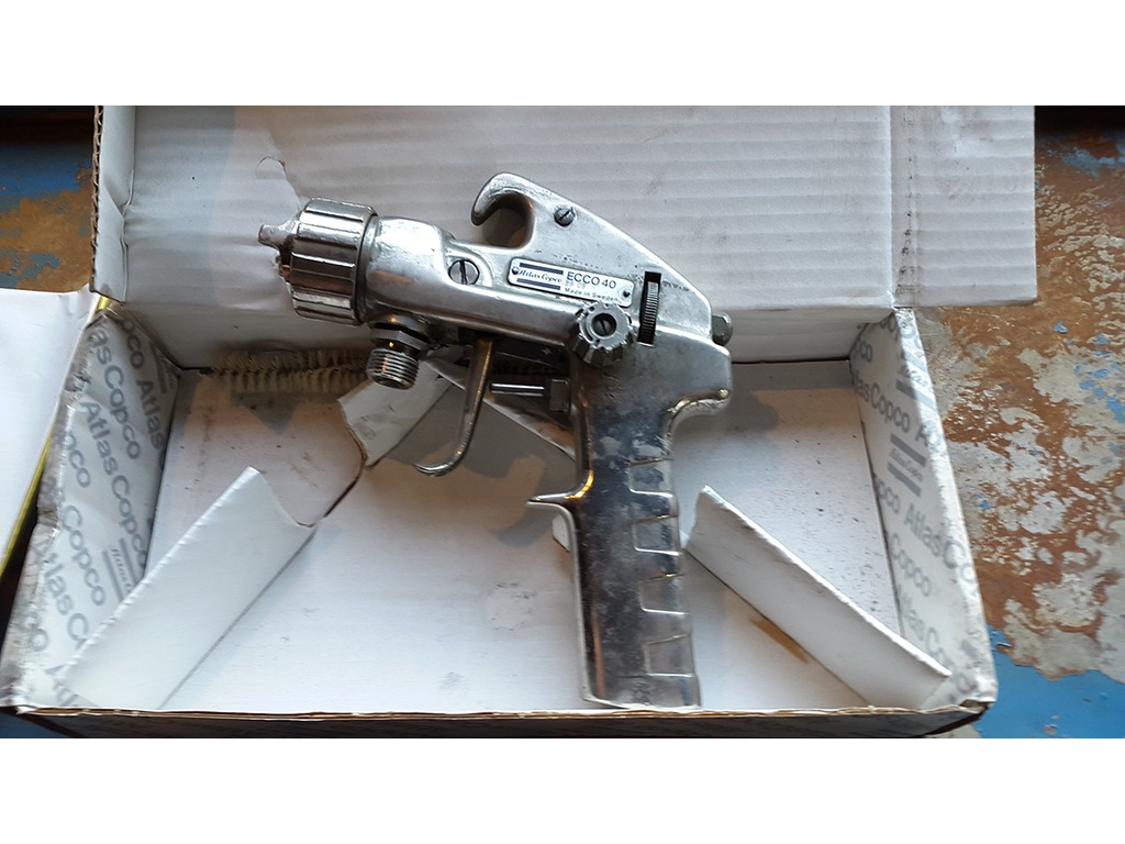 Pistola aerografo per verniciatura professionale in vendita - foto 1