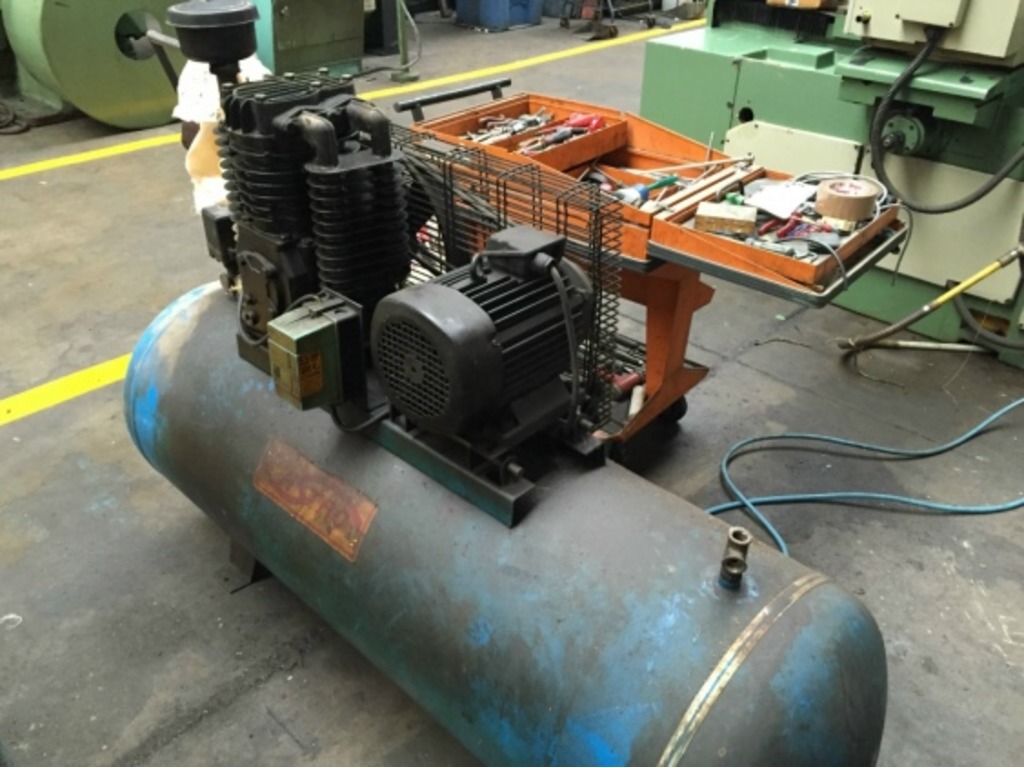 COMPRESSORE D’ARIA ASTRO A PISTONI in vendita - foto 1