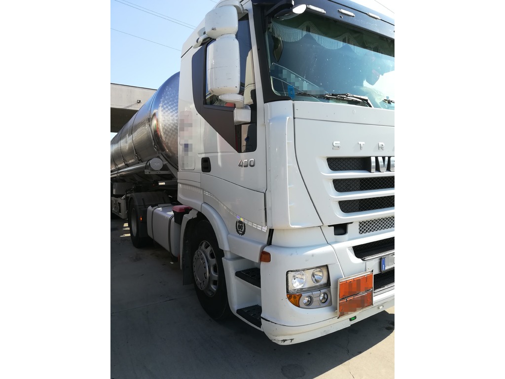 Trattore stradale Iveco Stralis 450 in vendita - foto 2