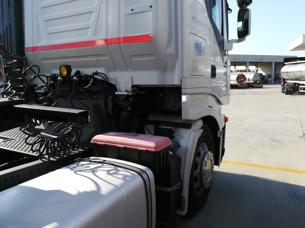 Trattore stradale Iveco Stralis 450 in vendita - foto 3