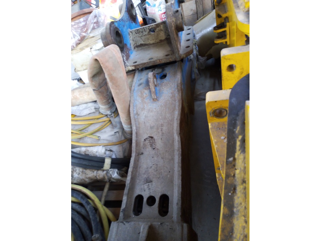 MARTELLONE DEMOLITORE PER ESCAVATORI DA TON 25/30 SILENZIATO in vendita - foto 3
