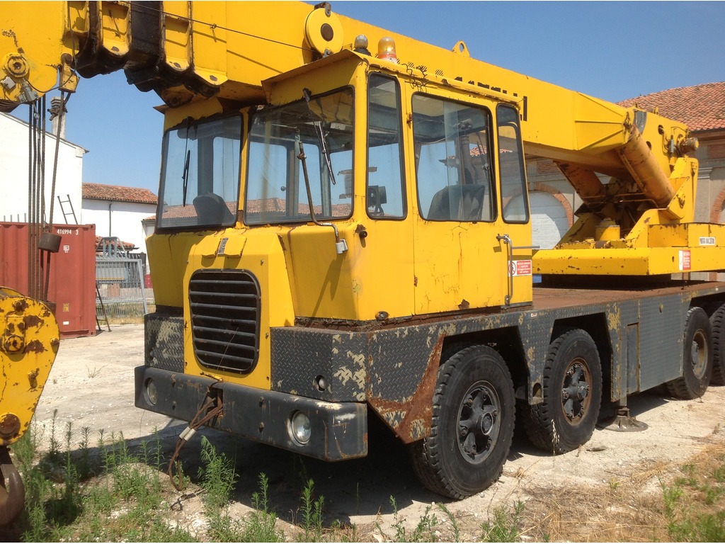 AUTOGRU CASTELLI MB30TON in vendita - foto 1