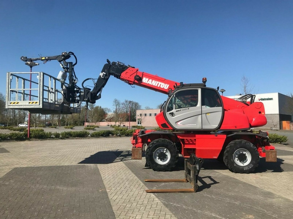Sollevatore Telescopico Manitou MRT 2150+ in vendita - foto 4