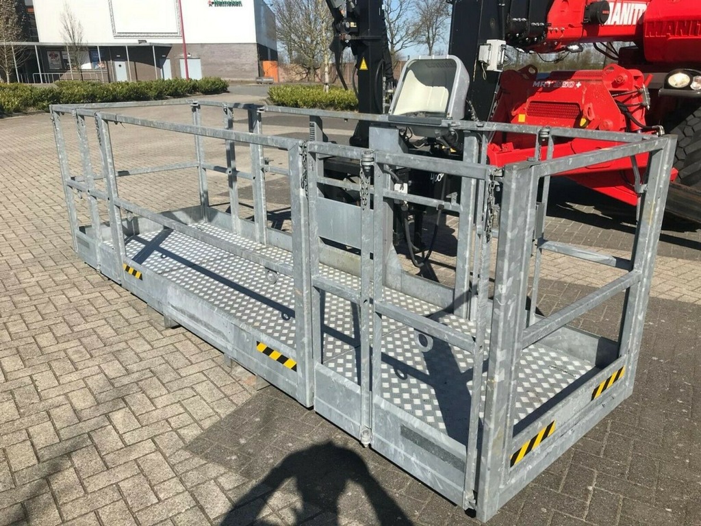 Sollevatore Telescopico Manitou MRT 2150+ in vendita - foto 10
