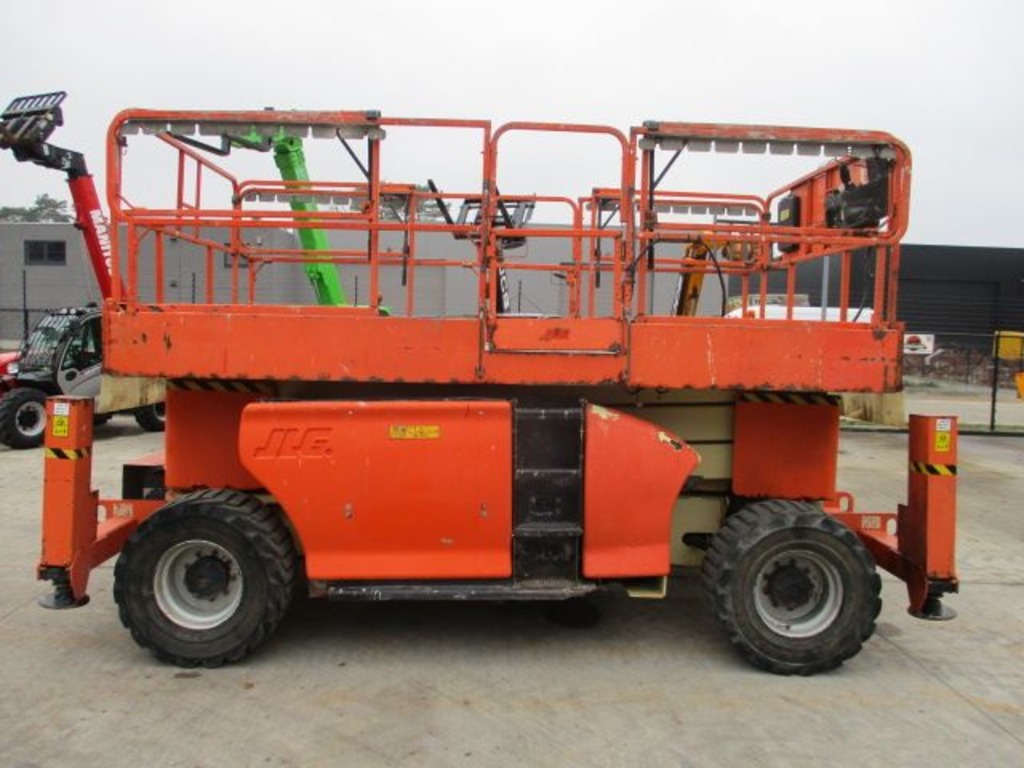 Piattaforma JLG 3394 RT (328) in vendita - foto 1
