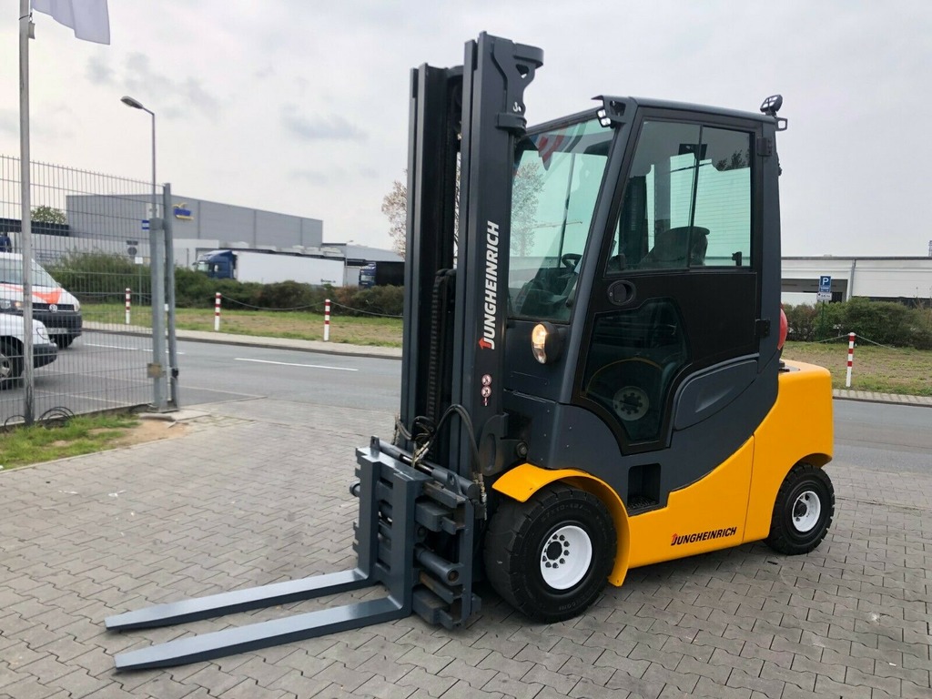 Muletto Jungheinrich TFG 435-S in vendita - foto 1