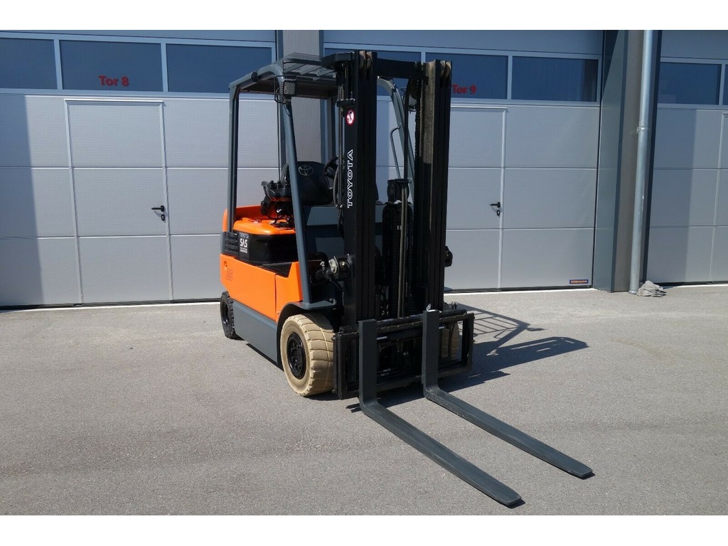 Muletto Toyota SAS 25 in vendita - foto 1