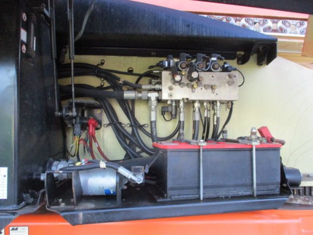Piattaforma JLG 1350 SJP in vendita - foto 8
